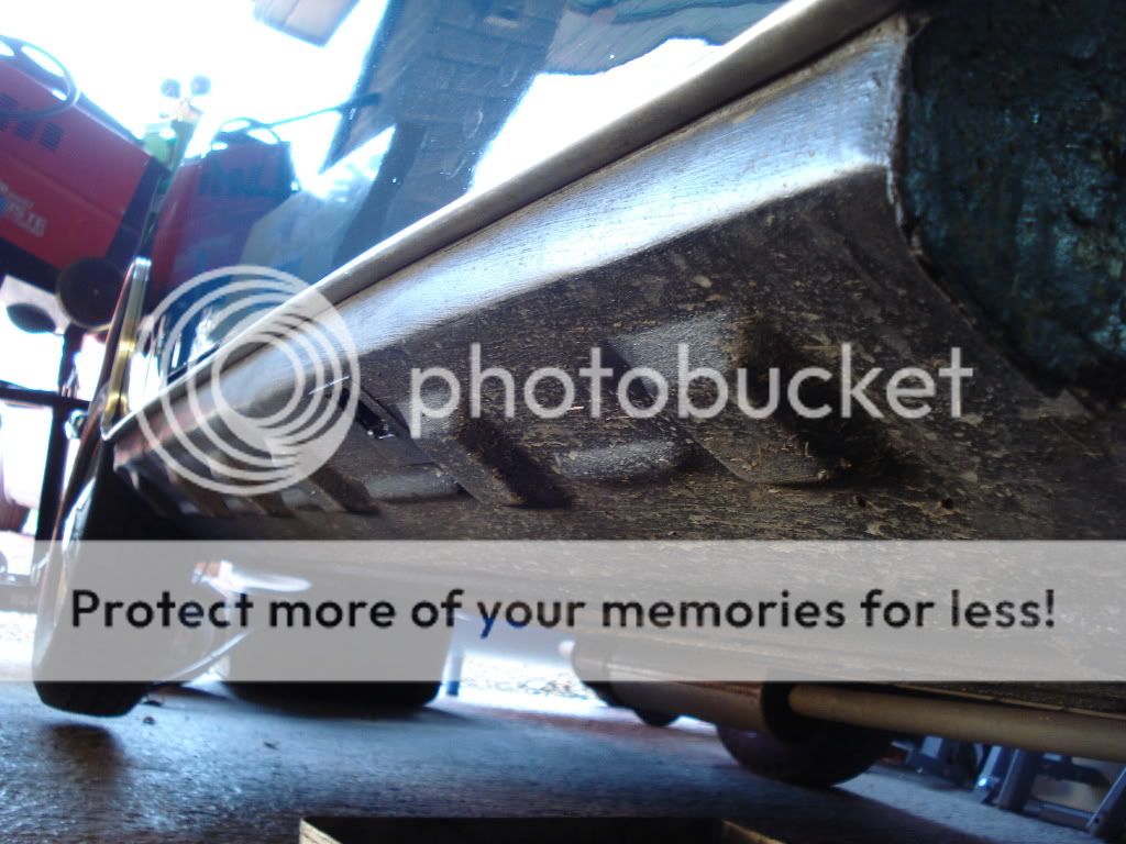 Replace Complete Door Sills. How They Connect With Floor Panel? Any